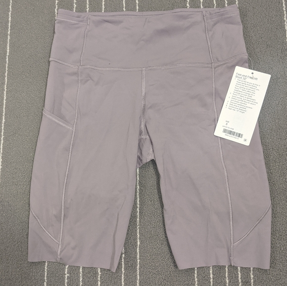 Lululemon Fast and Free short 10" non reflective - Picture 1 of 3